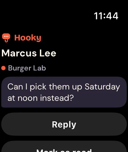 A message notification with Reply and Mark as read
